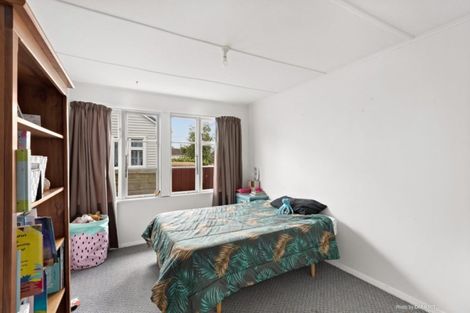 Photo of property in 14 Lockwood Crescent, Taita, Lower Hutt, 5011