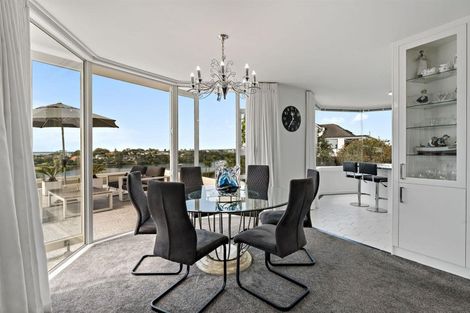 Photo of property in 1/90 Kitchener Road, Milford, Auckland, 0620