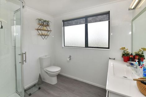 Photo of property in 230 Wishart Road, Helensville, 0875