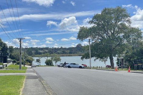 Photo of property in 4 Chapman Road, Te Atatu Peninsula, Auckland, 0610