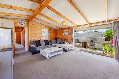 Photo of property in 33 Carruthers Street, Otane, 4202