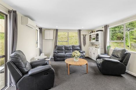 Photo of property in 14 Greer Crescent, Tawa, Wellington, 5028