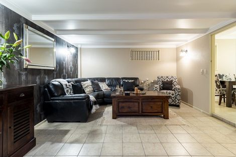 Photo of property in 429 Otumoetai Road, Otumoetai, Tauranga, 3110