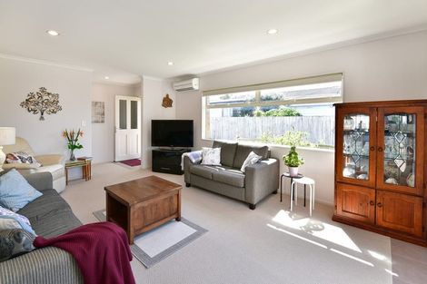 Photo of property in 25 Pine Road, Orewa, 0931