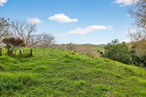 Photo of property in 102b James Road, Maungaturoto, 0587