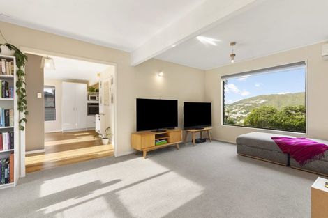 Photo of property in 85 Percy Dyett Drive, Karori, Wellington, 6012