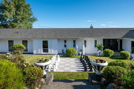 Photo of property in 15 Manahi Avenue, Kawaha Point, Rotorua, 3010