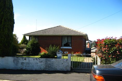 Photo of property in 1 Ettrick Street, Glenross, Dunedin, 9011
