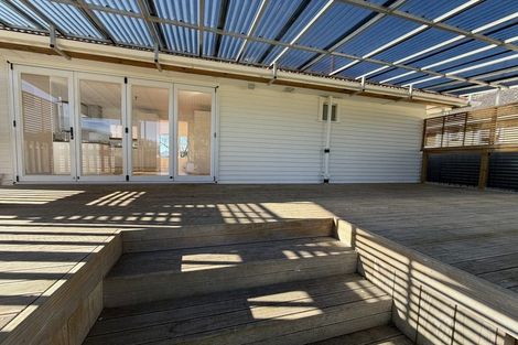 Photo of property in 18 Garelja Road, Henderson, Auckland, 0612