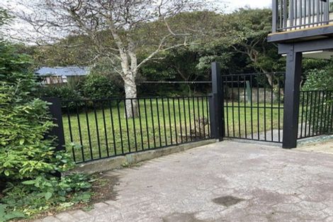 Photo of property in 15a Main Road, Tawa, Wellington, 5028