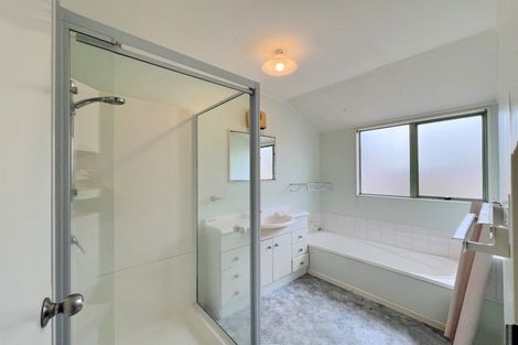 Photo of property in 6 Waylen Place, Burswood, Auckland, 2013