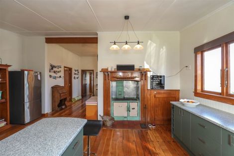 Photo of property in 137 Hakanoa Street, Huntly, 3700