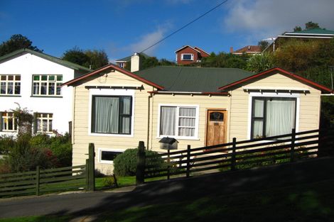 Photo of property in 100 Maryhill Terrace, Maryhill, Dunedin, 9011