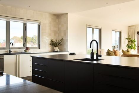 Photo of property in 151 Durham Drive, Havelock North, 4130