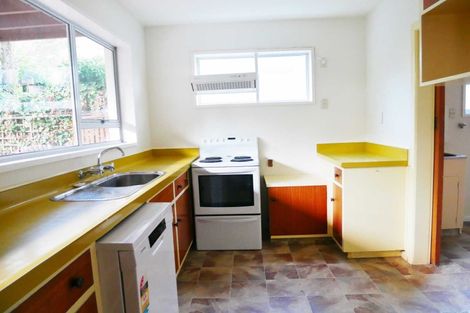 Photo of property in 18 Bayview Place, Cass Bay, Lyttelton, 8082