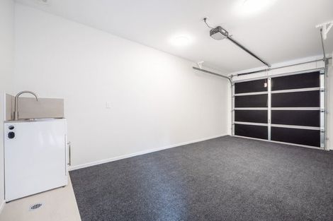 Photo of property in 1 Viridian Avenue, Rosehill, 2113