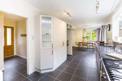 Photo of property in 67 Elmslie Road, Pinehaven, Upper Hutt, 5019