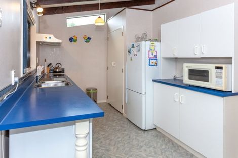 Photo of property in 106 Chevron Crescent, Whangamata, 3620