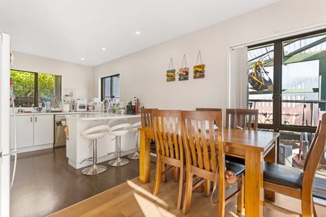 Photo of property in 2/16 Ultima Place, Clover Park, Auckland, 2019
