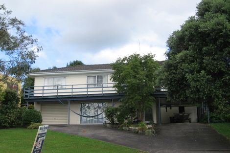 Photo of property in 8 Brunner Road, Glen Eden, Auckland, 0602