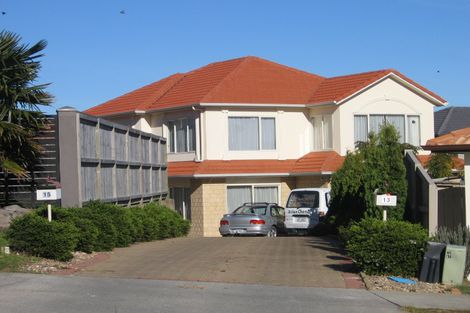 Photo of property in 15 Dunvegan Rise, East Tamaki Heights, Auckland, 2016