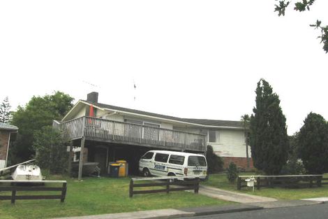 Photo of property in 3 Aplin Place, Birkdale, Auckland, 0626