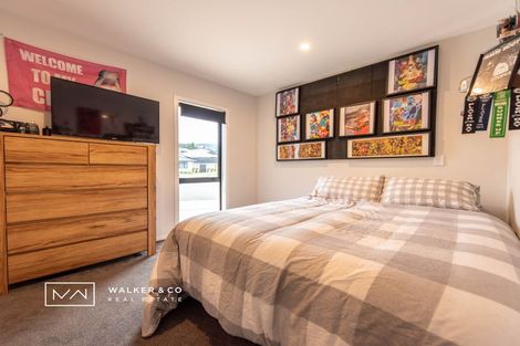 Photo of property in 2 Nikau Lane, Timberlea, Upper Hutt, 5018