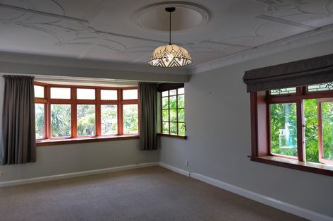 Photo of property in 142 Russell Terrace, Berhampore, Wellington, 6023