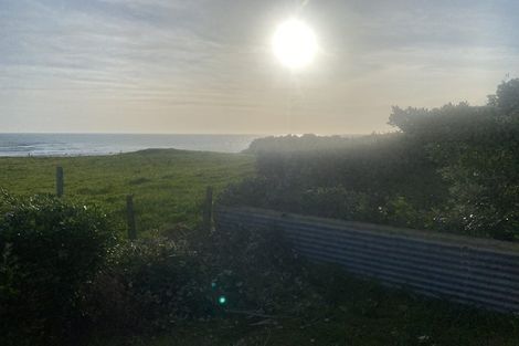 Photo of property in 17 Hickey Place, Opunake, 4616