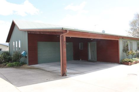 Photo of property in 4 Queen Street, Winton, 9720