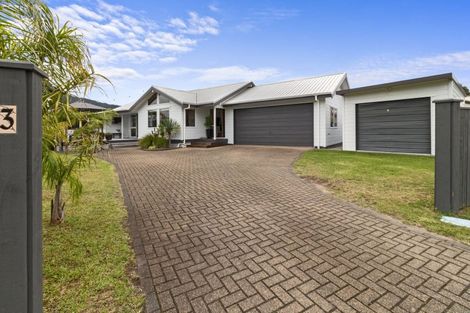 Photo of property in 3 The Dunes, Pauanui, Hikuai, 3579