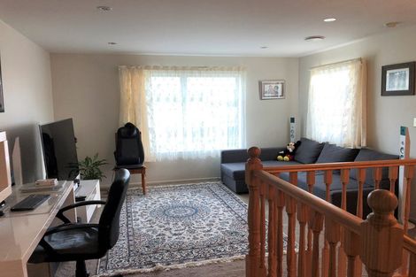 Photo of property in 1 Castlederg Drive, Flat Bush, Auckland, 2019