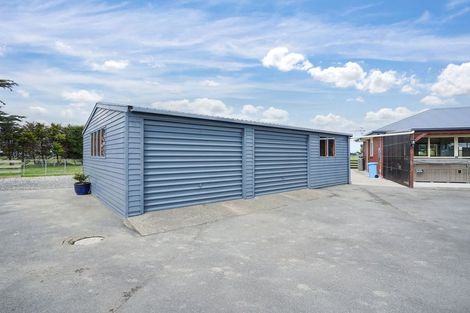 Photo of property in 381 Bay Road, West Plains, Invercargill, 9879