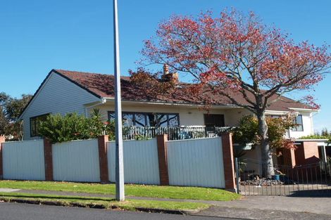 Photo of property in 61 Granger Road, Cockle Bay, Auckland, 2014