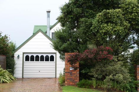 Photo of property in 16 Elliot Street, Howick, Auckland, 2014