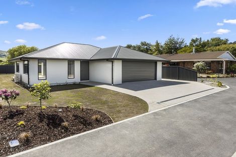 Photo of property in 8 Magnolia Lane, Mosgiel, 9024