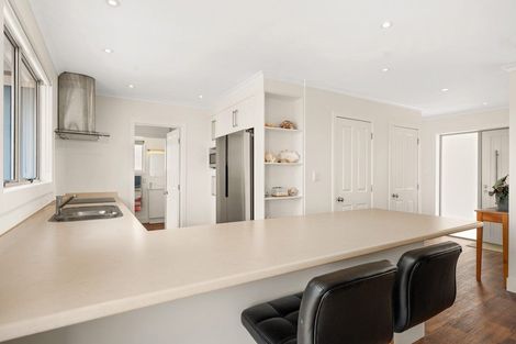 Photo of property in 16 Mcdonnell Street, Omokoroa, 3114