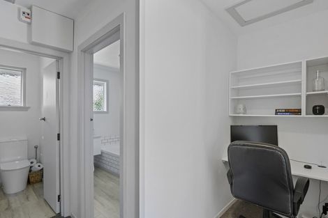 Photo of property in 2/32 Mona Vale Avenue, Riccarton, Christchurch, 8011