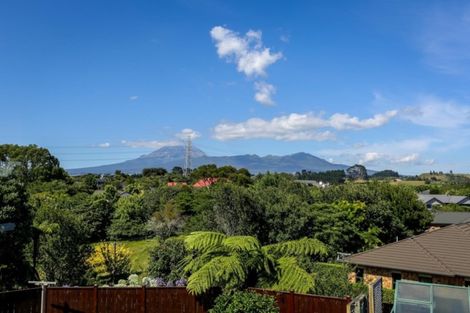 Photo of property in 58b Veale Road, Frankleigh Park, New Plymouth, 4371
