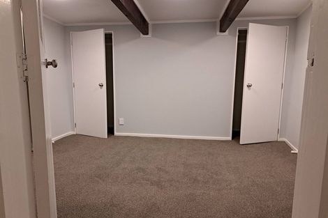 Photo of property in 30 The Drive, Tawa, Wellington, 5028