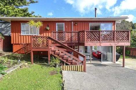 Photo of property in 1/21 Sunnyside Road, Sunnyvale, Auckland, 0612