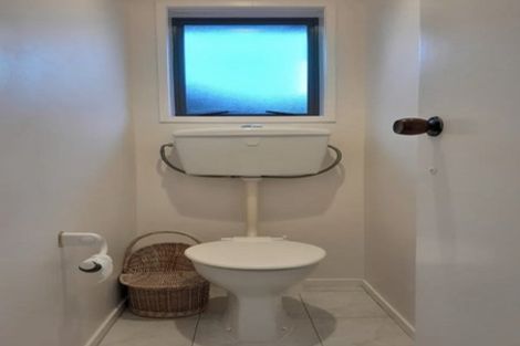 Photo of property in 301 Bucklands Beach Road, Bucklands Beach, Auckland, 2012