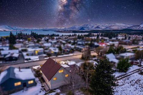 Photo of property in 36 Murray Place, Lake Tekapo, 7999