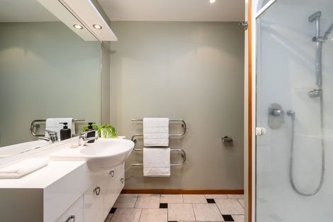 Photo of property in 109 Cliffs Road, Saint Clair, Dunedin, 9012