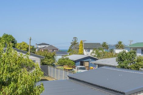 Photo of property in 5 Wells Place, Whitianga, 3510