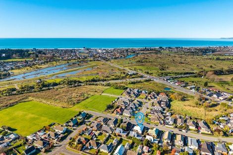 Photo of property in 43 Farnborough Street, Aranui, Christchurch, 8061