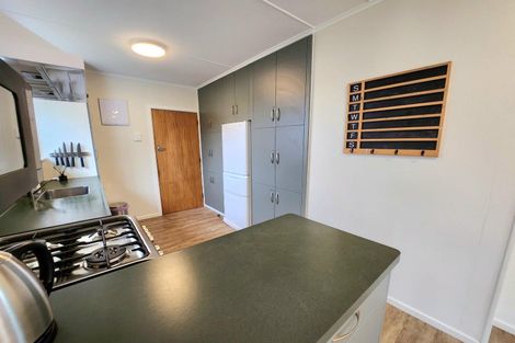 Photo of property in 14 Oxford Street, Holmes Hill, Oamaru, 9401