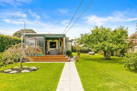 Photo of property in 20 Kingsway Avenue, Sandringham, Auckland, 1025