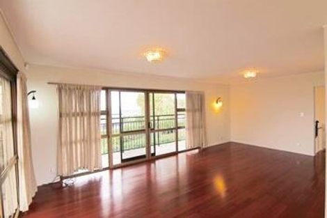 Photo of property in 4/41 Rawhiti Road, One Tree Hill, Auckland, 1061