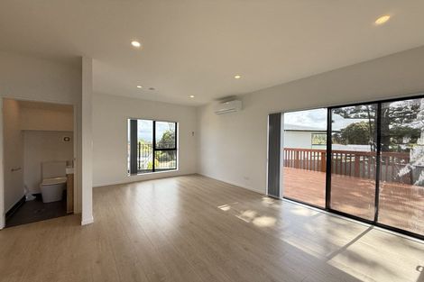 Photo of property in 13f Glendhu Road, Bayview, Auckland, 0629